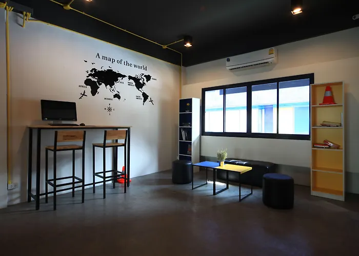 Tuk Tuk Hostel Bangkok